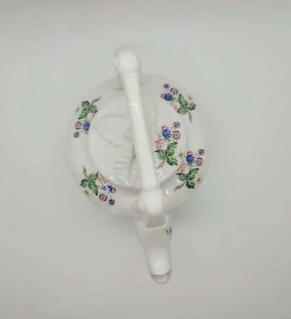Vintage Arthur Wood Teapot with Blackberry Bushes Design‎ Made In England